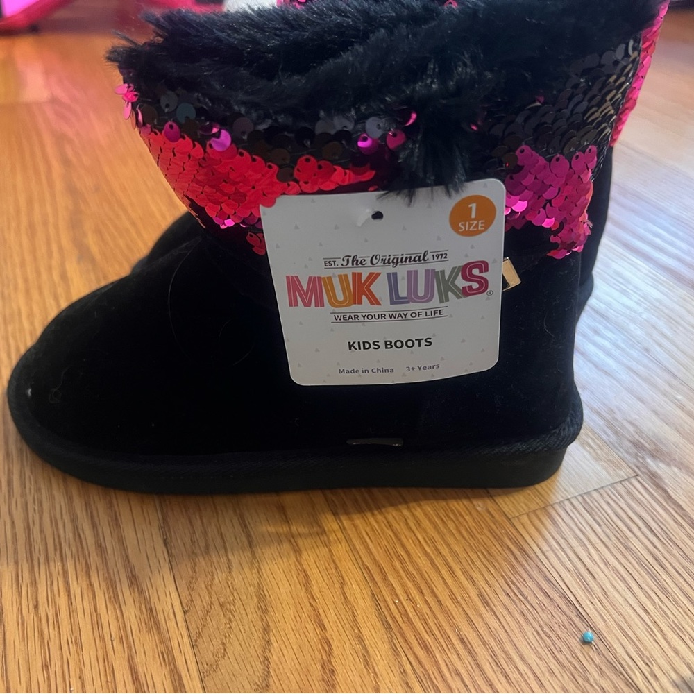 Fury boots